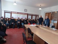 შობელთა კომიტეტის წევრებთან შეხვერდა